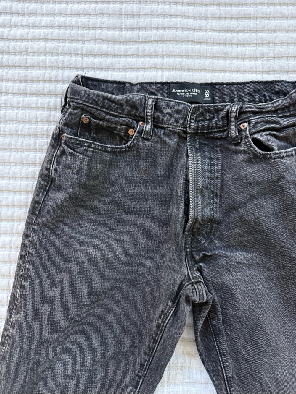 Abercrombie & Fitch Men's Vintage Stretch Straight Jeans